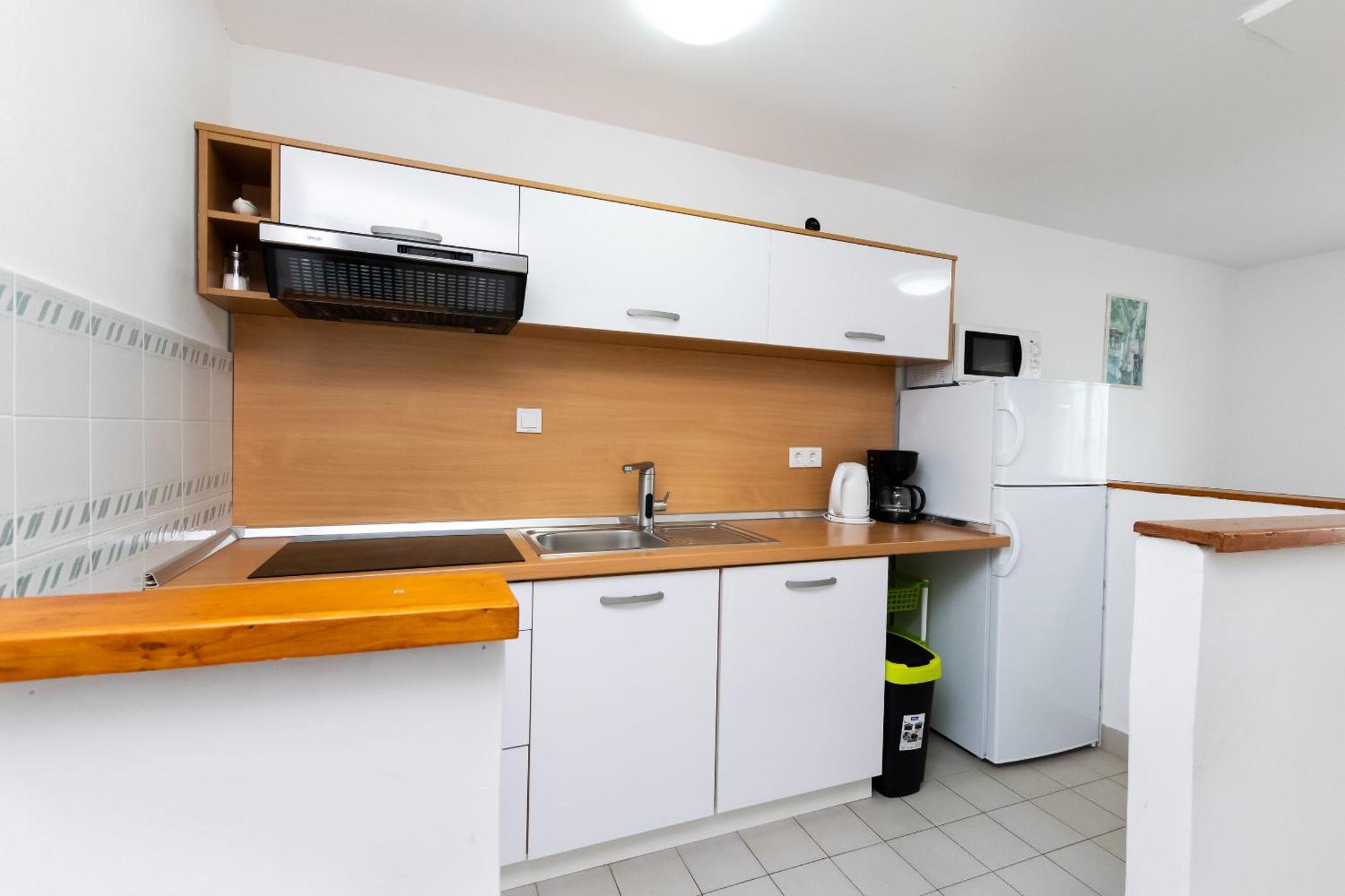 Apartments Anica F Lopar Buitenkant foto